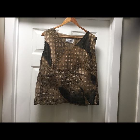 Top - Picture 1 of 3